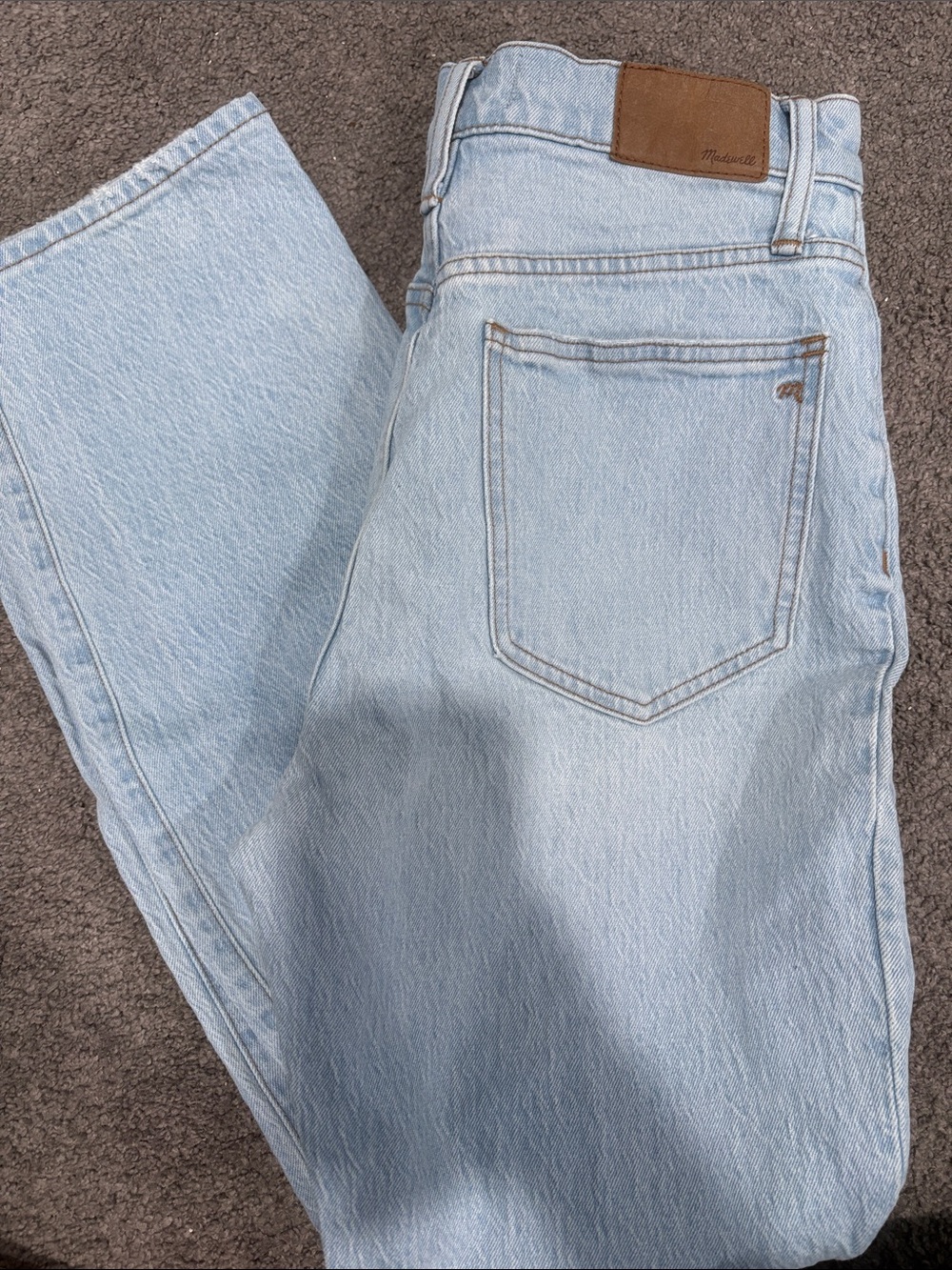 Womens Madewell light wash straight leg jean